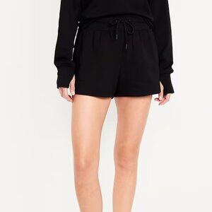 NWT Old Navy Extra High-Waisted Dynamic Fleece Shorts - Black - Womens Small